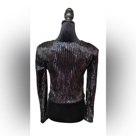 Black Crop Top - Picture 2 of 13